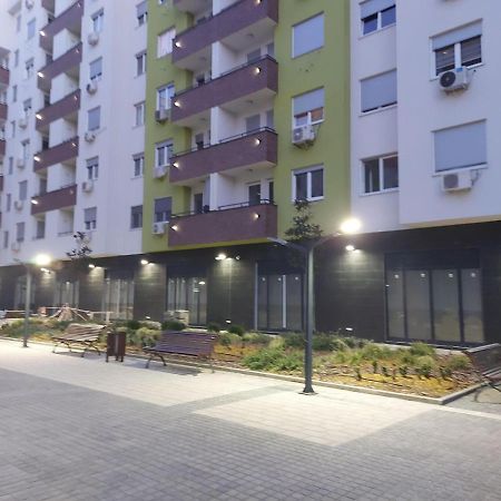 Center Sunrise Apartment Нови-Сад Экстерьер фото