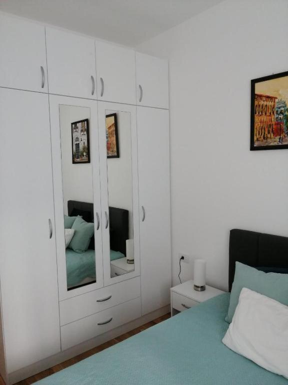 Center Sunrise Apartment Нови-Сад Экстерьер фото